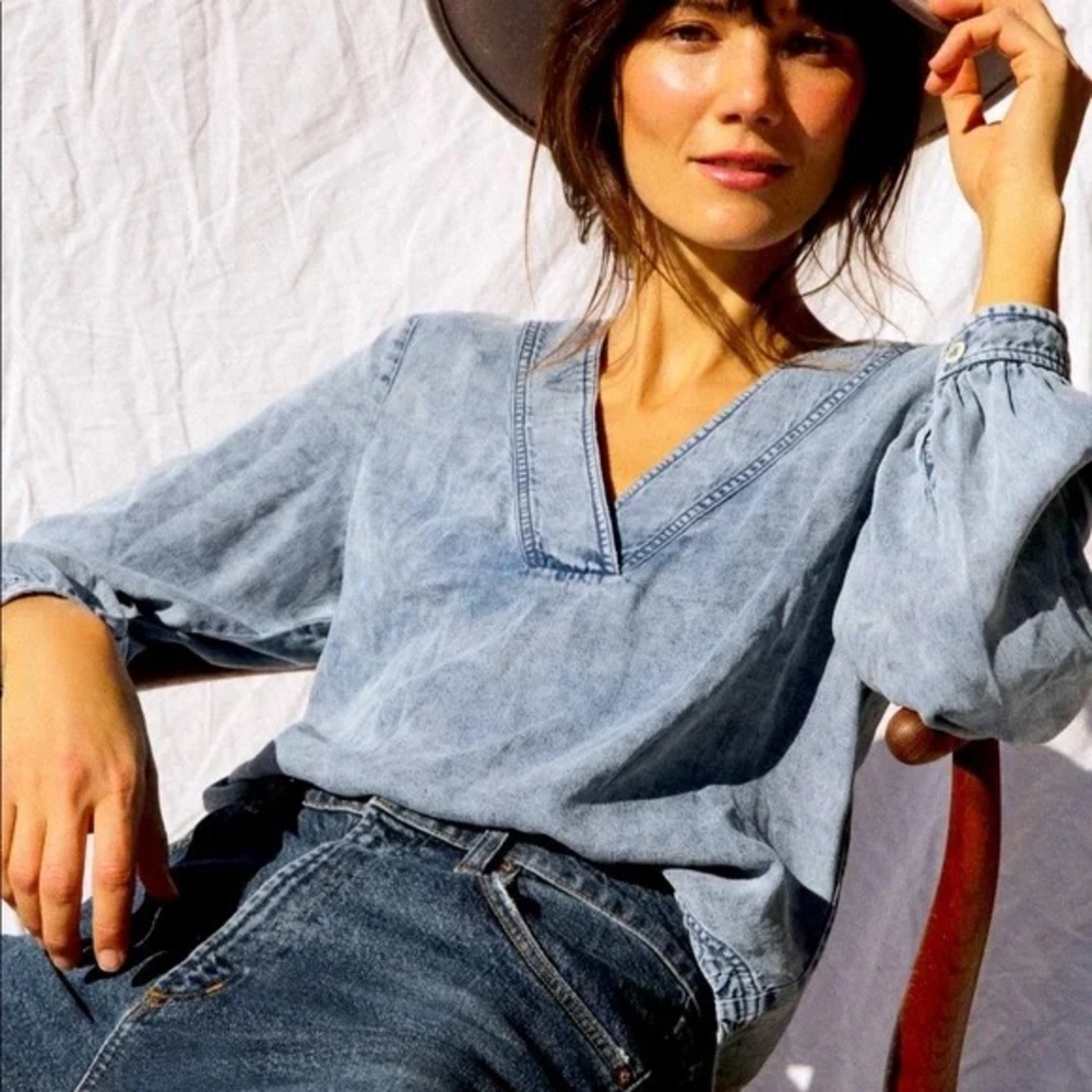 New Blue Pilcro & The Letterpress x Anthropologie Chambray Denim Blouse Sz XS